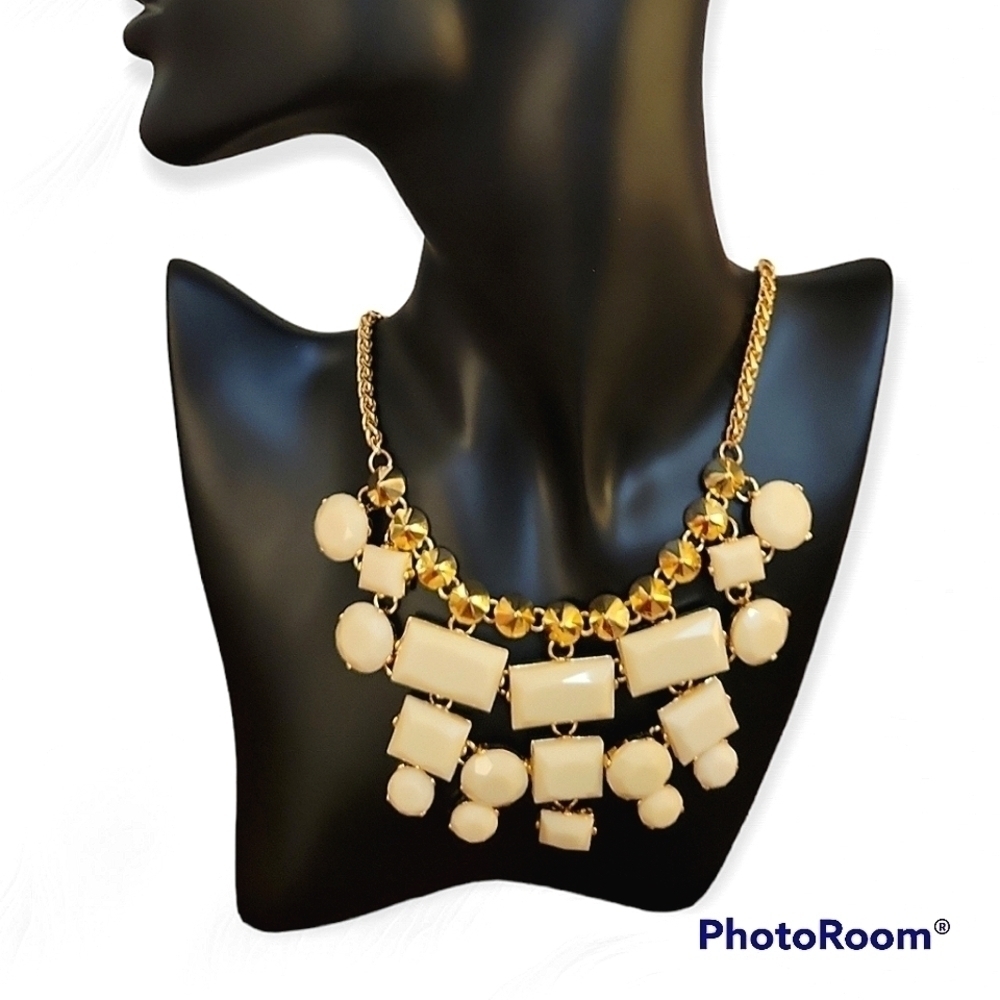 Vtg Kensie Space Age Cream Geometric Spikes Baddie Cascade Bib Necklace